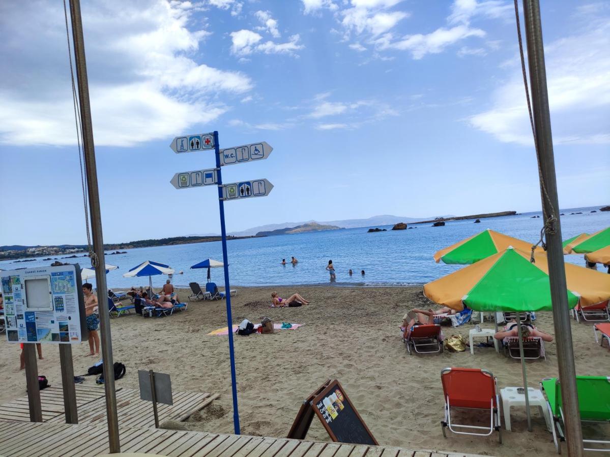 Steps From The Beach Aprt La Canea Esterno foto