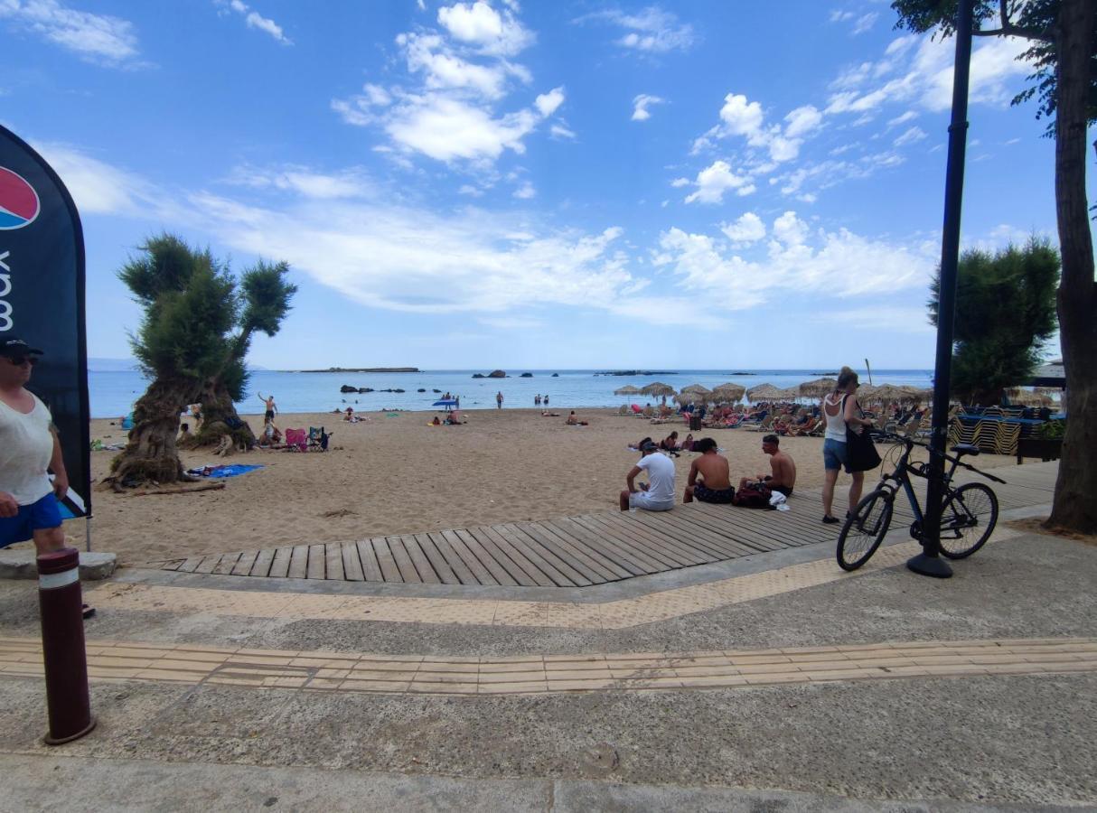 Steps From The Beach Aprt La Canea Esterno foto
