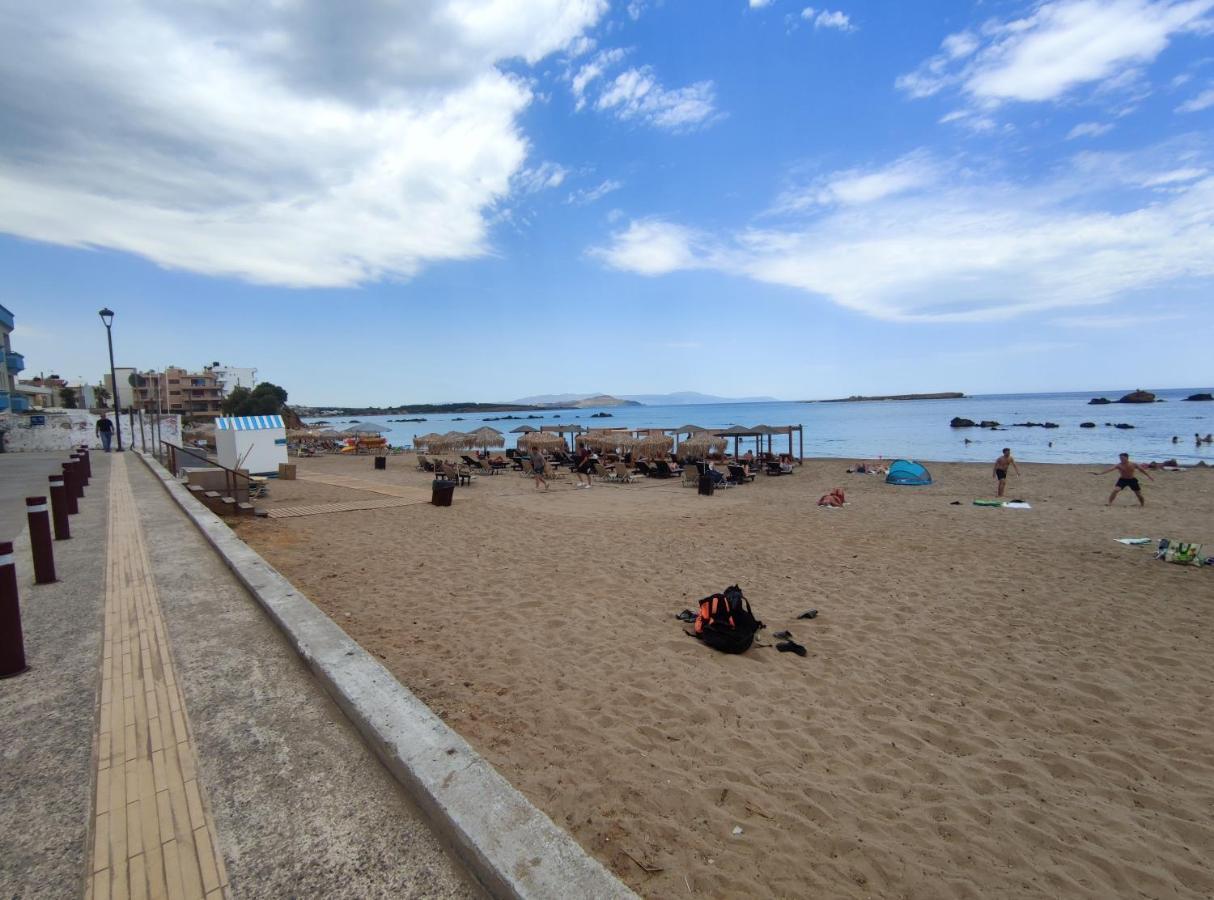 Steps From The Beach Aprt La Canea Esterno foto
