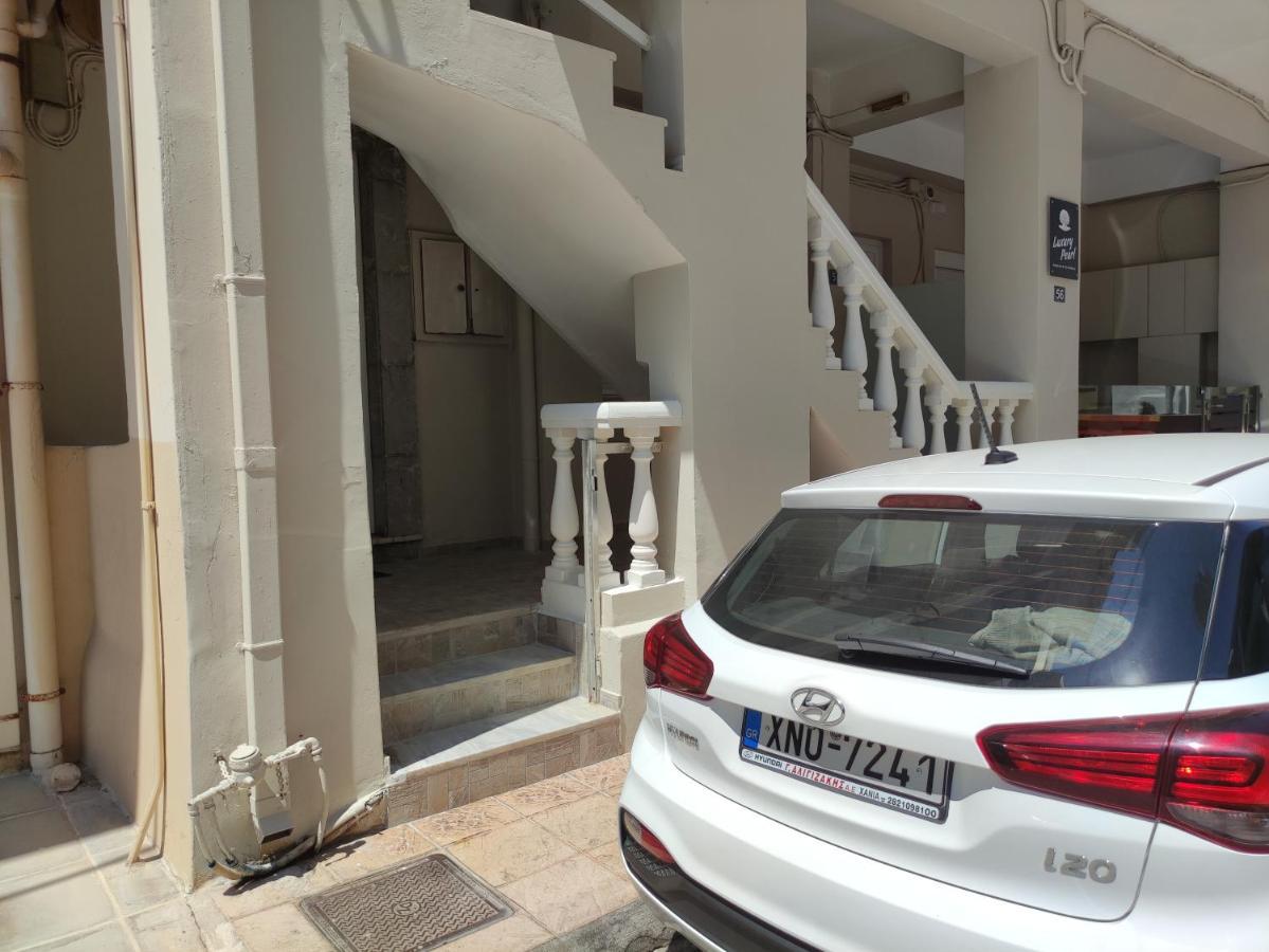 Steps From The Beach Aprt La Canea Esterno foto