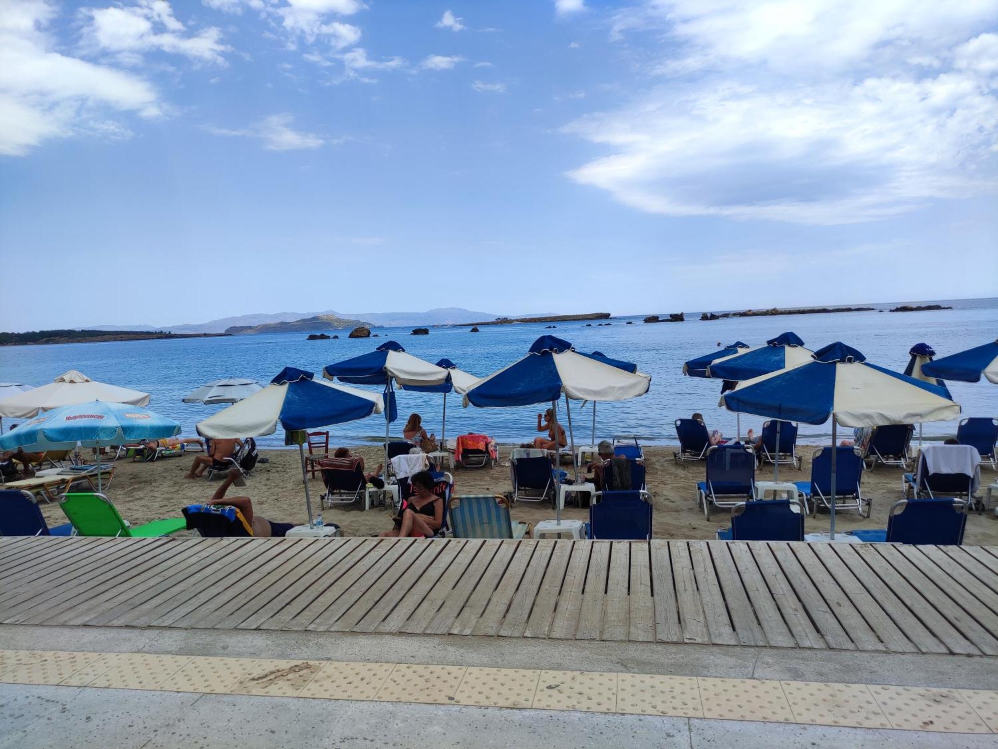 Steps From The Beach Aprt La Canea Camera foto